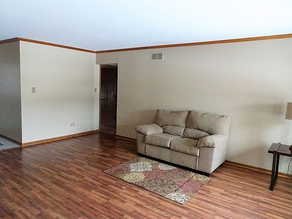 4th image of 19545 S Glennell Ave