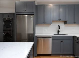 10 S Main St #302, Norwalk, CT 06854