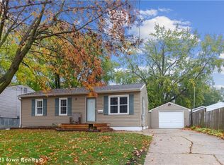 708 E 13th St N, Newton, IA 50208