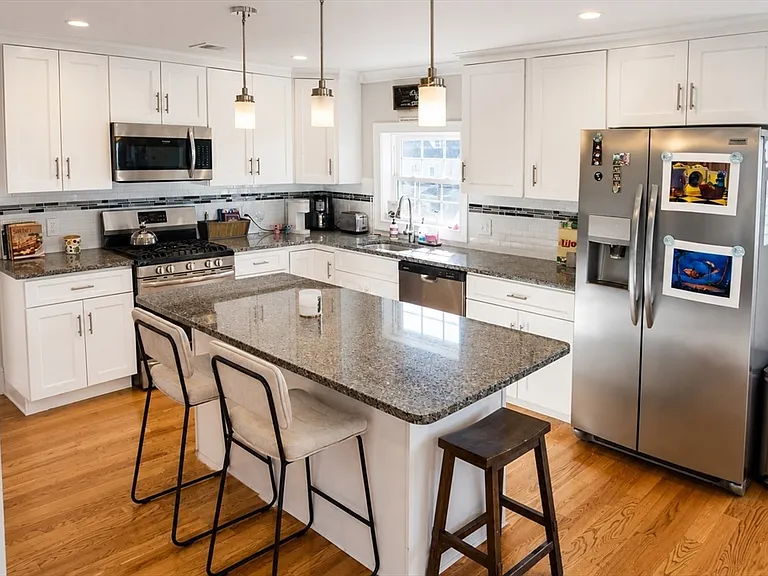 274 Bowdoin St #3 — Photo 1