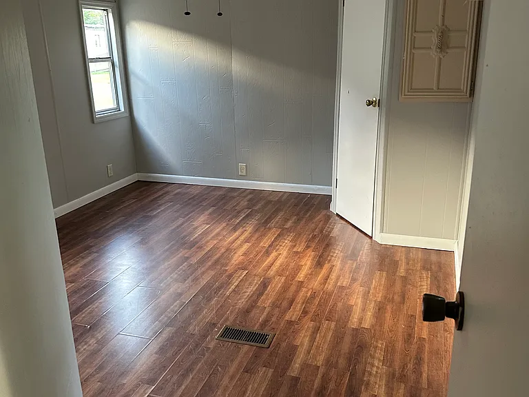 434 Tollett St #110 — Photo 7