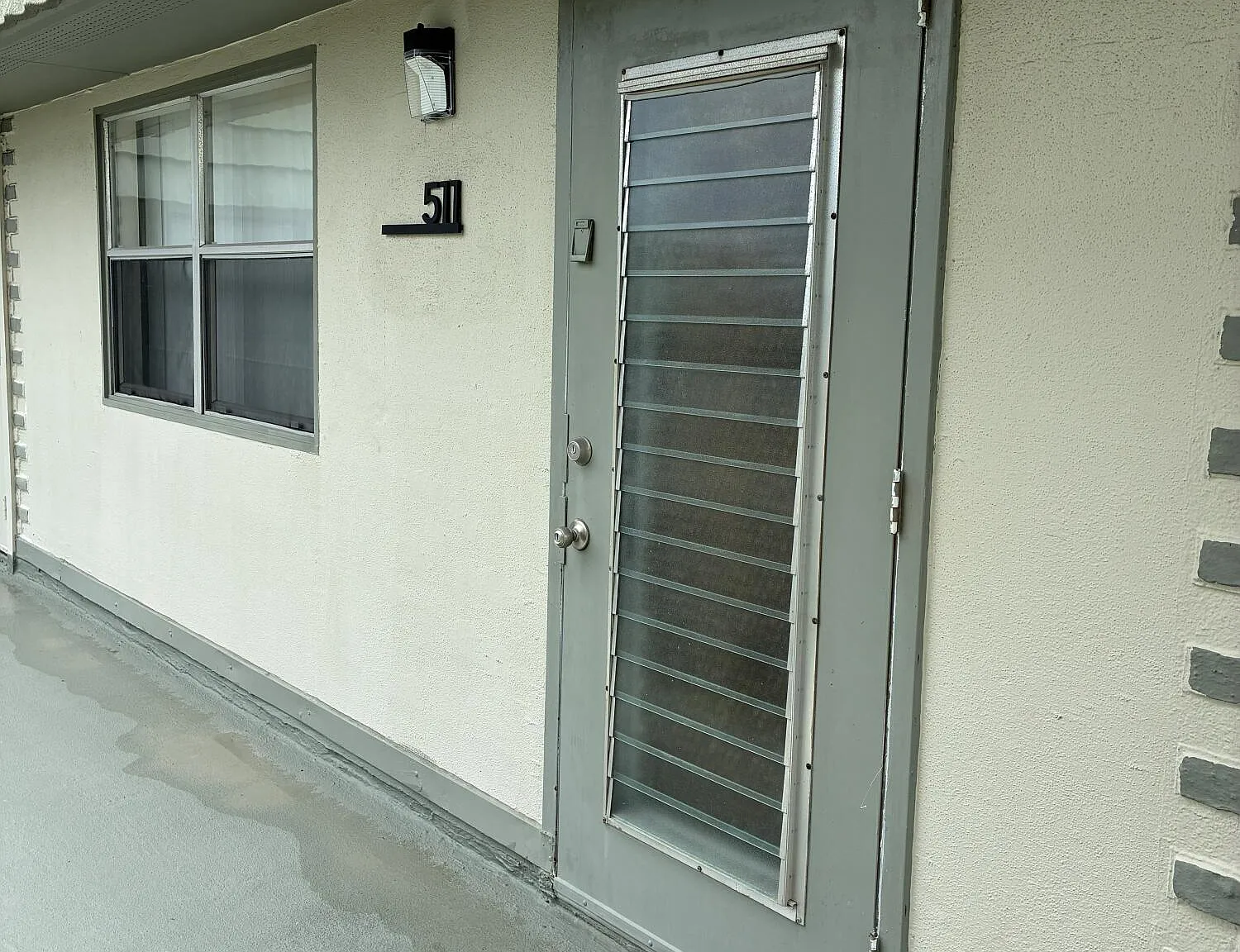 1 bed, 1.5 bath, 720 sqft, $1,600 — Photo 2