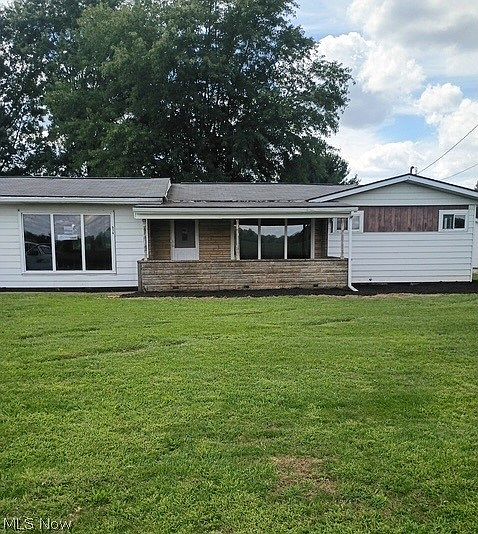 1st image of 574 Lock Seventeen Rd SE