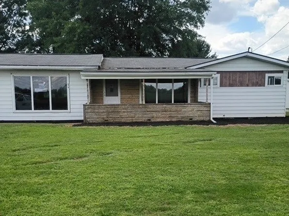 574 Lock Seventeen Rd SE, Gnadenhutten, OH 44629