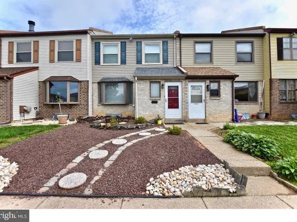 5155 Euston Ct, Bensalem, PA 19020