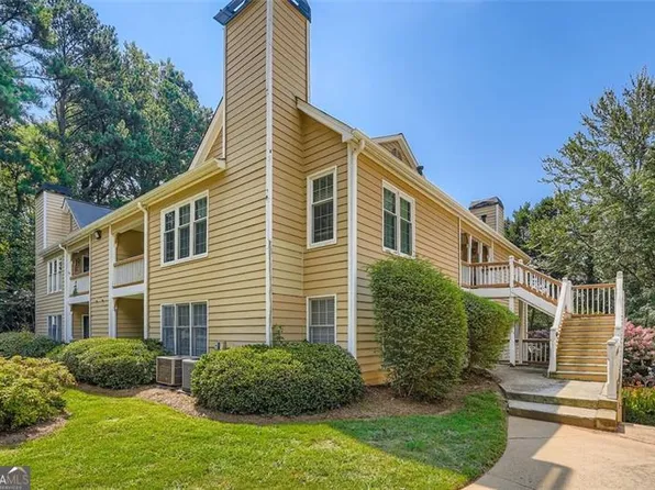 2801 Vineyard Way SE, Smyrna, GA 30082