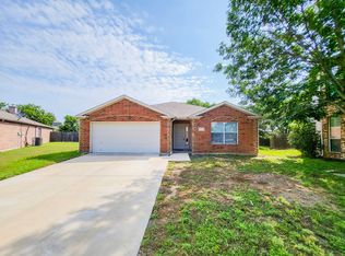 8401 Asheville Ln, Fort Worth, TX 76123