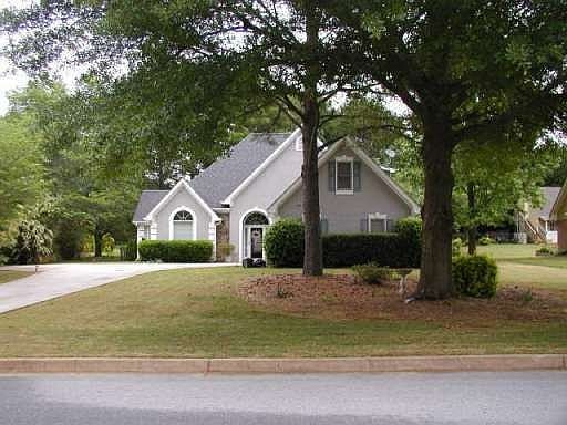 1st image of 2415 Scarlet Ln SE