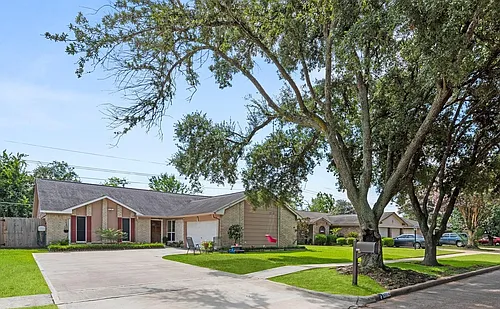 4914 Tain Dr Photo 1
