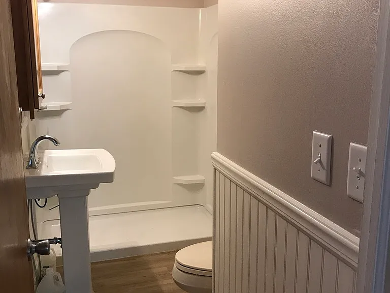 210 W Henry St #1 — Photo 5