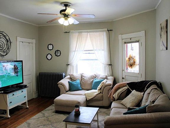 2nd image of 645 Kellogg St SE #2