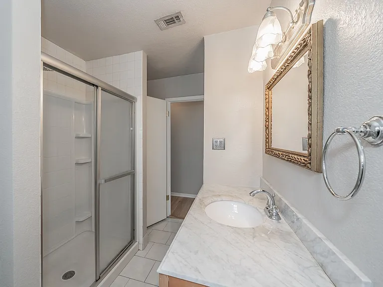 5805 Aton Ave — Photo 28