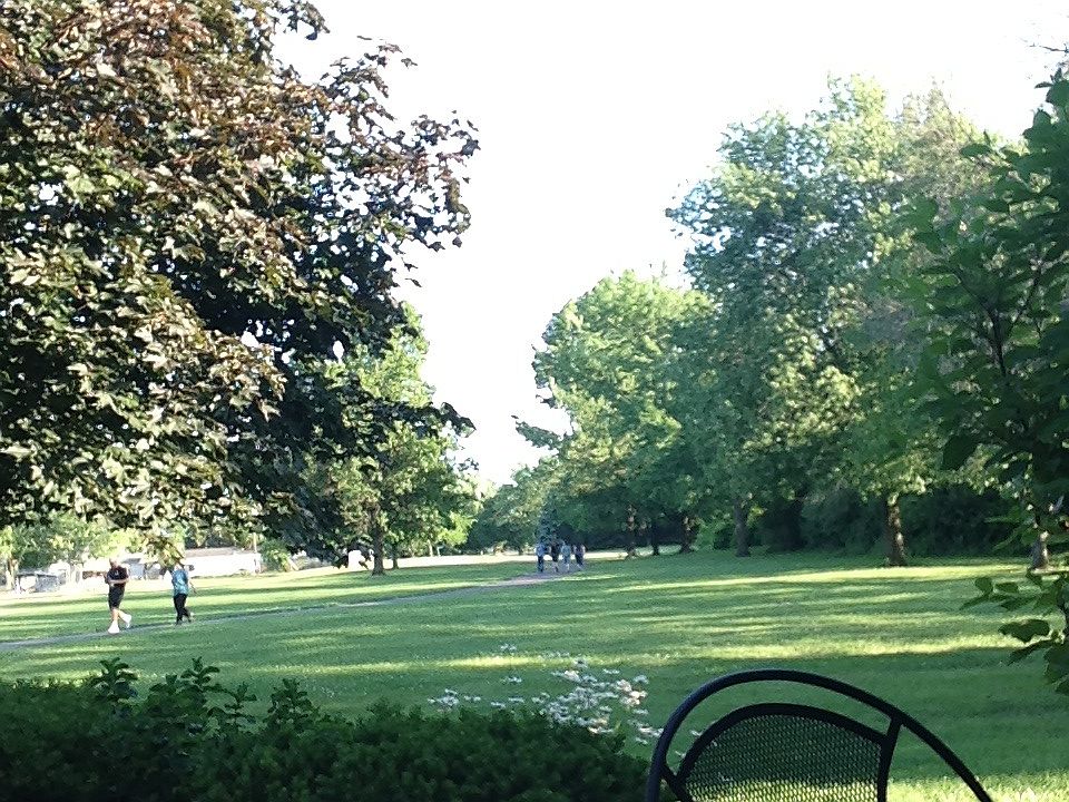 Unit backs up to BEAUTIFUL park wtih .5 mile paved walking p
