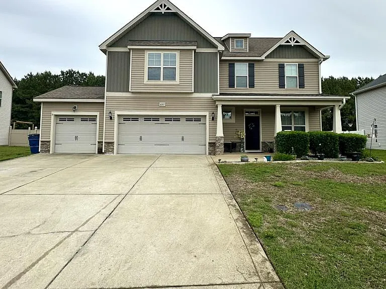837 Saint Johns Loop — Photo 1