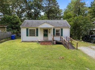 101 Goldston Dr, Carrboro, NC 27510