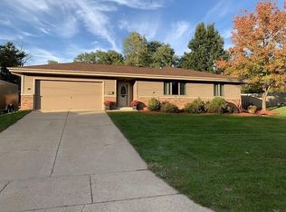 2812 Joliet St, Janesville, WI 53546