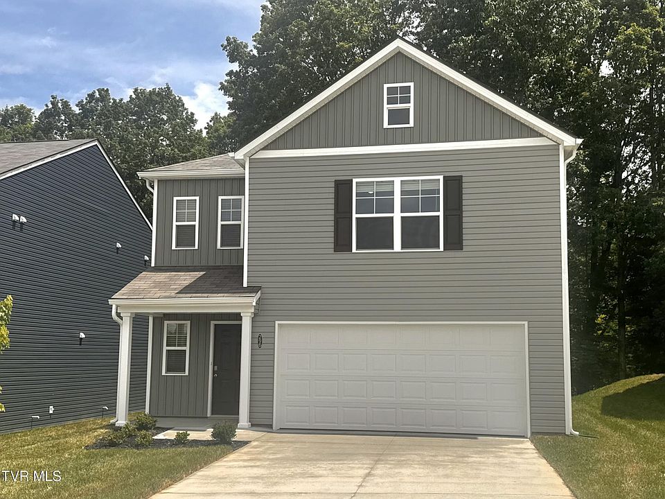 1st image of 296 Arrowhead Dr