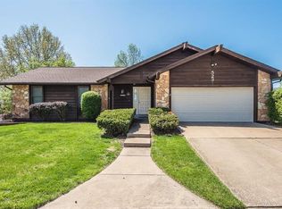 523 River Bend Estates Dr, Saint Charles, MO