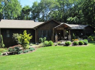 26 Cedar Ln, Monroe, CT 06468