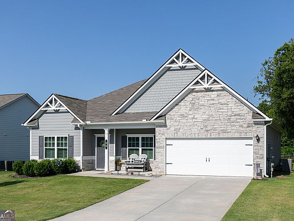 3rd image of 60 Jackson Farm Rd
