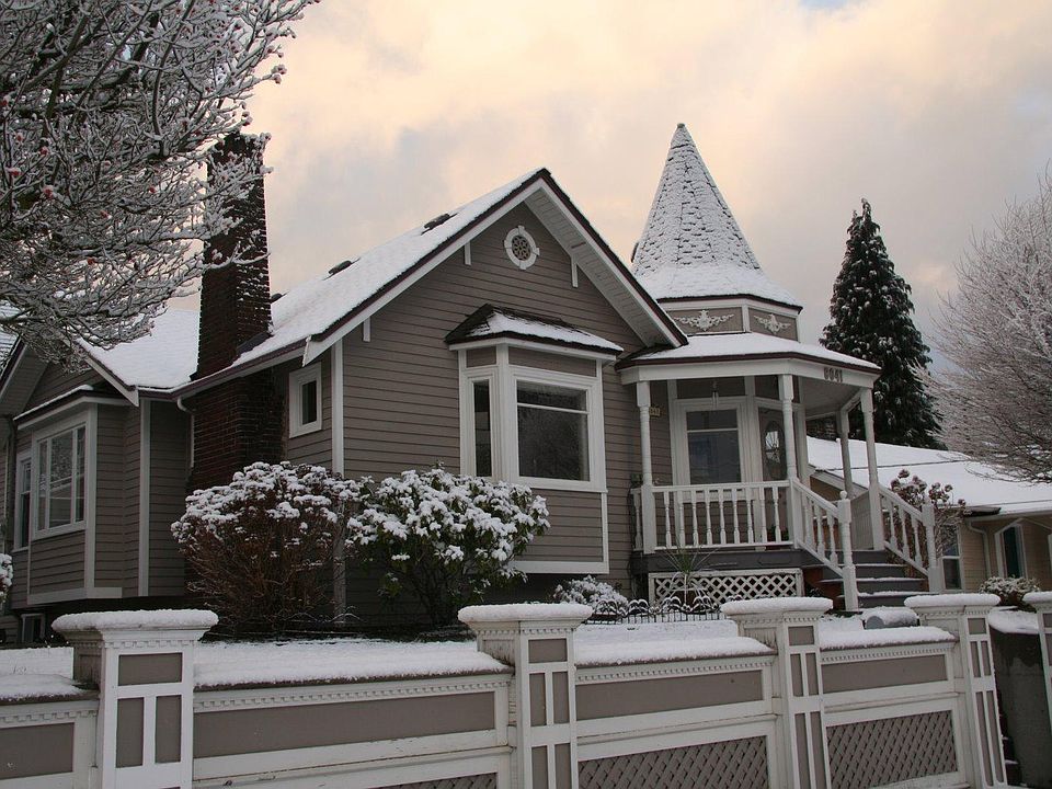 1st image of 8041 19th Ave NE