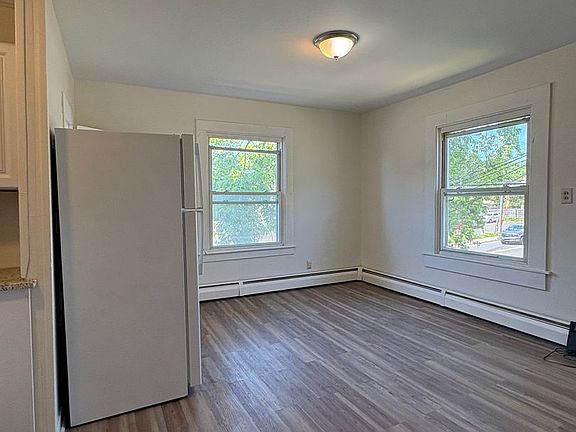 4th image of 291 Spruce St APT 3
