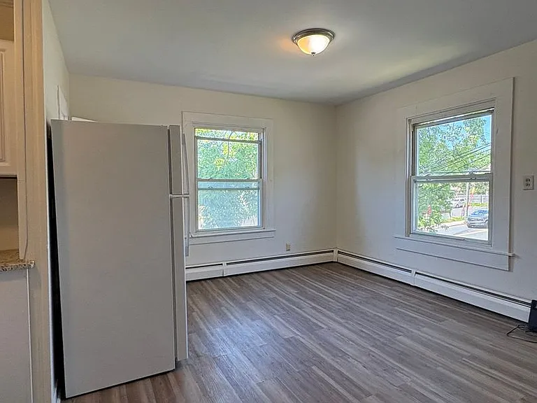 291 Spruce St. - Blue Pod — Photo 4