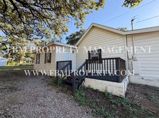 604 W Cotter Ave, Alvarado, TX 76009