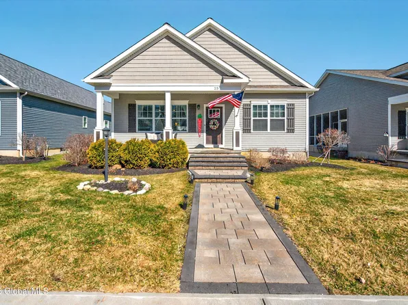 28 Vettura Court, Malta, NY 12020