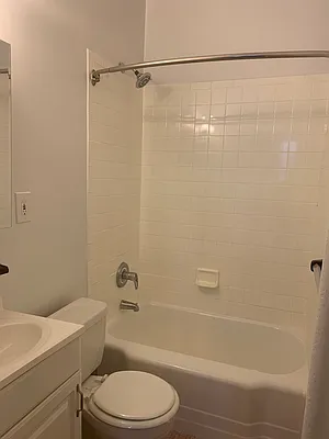 Rented by City Connections Realty | media 8