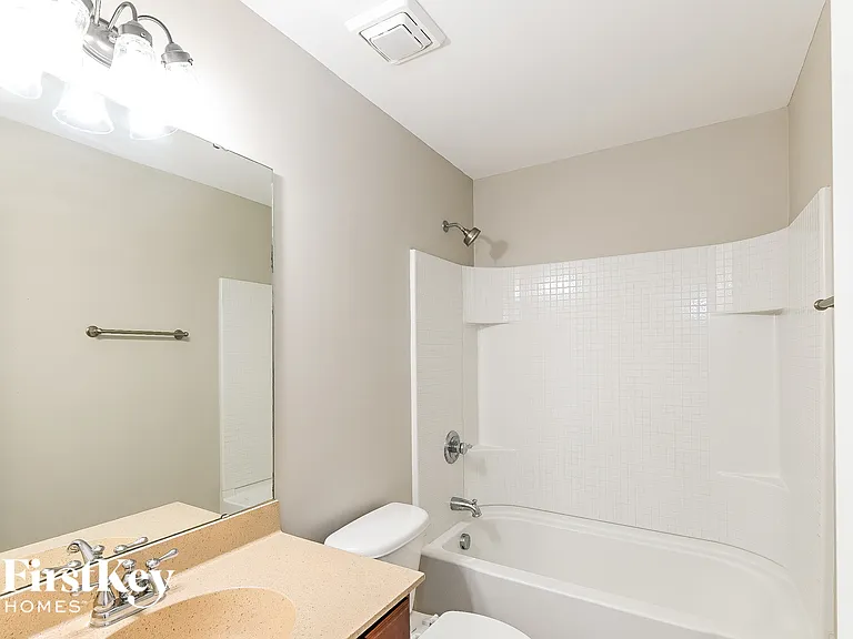 324 Brickhope Ln — Photo 12