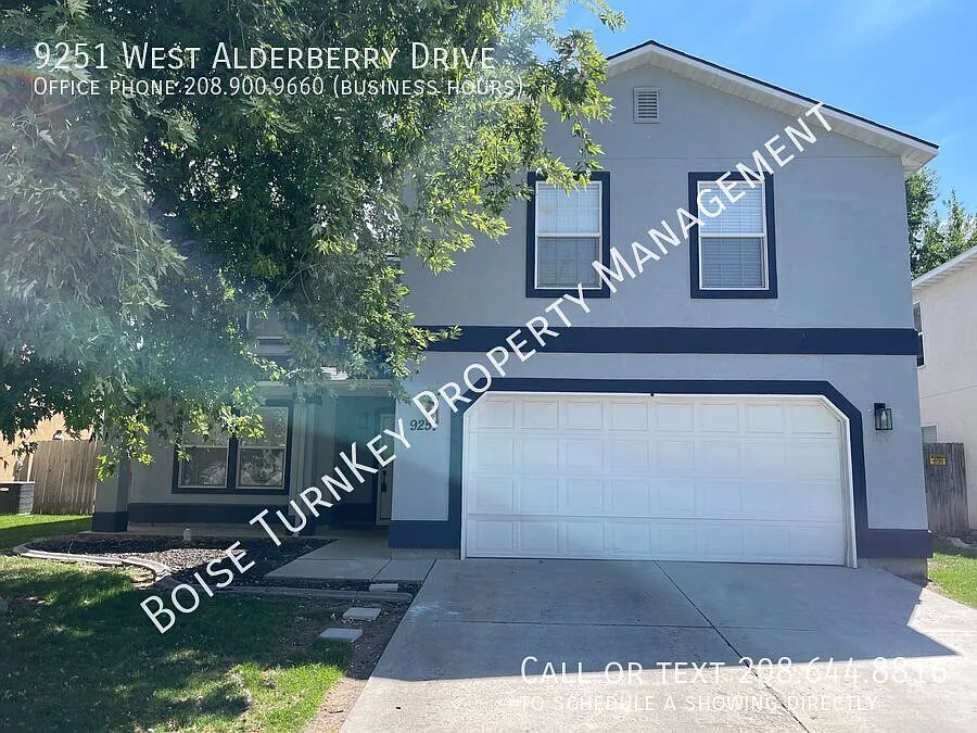 Modern Open Concept 4 Bedroom Stunner w/ Flex Space! — Photo 2
