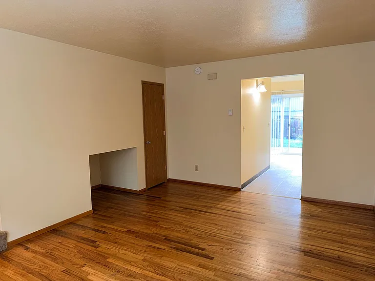 4815 SE Railroad Ave — Photo 11