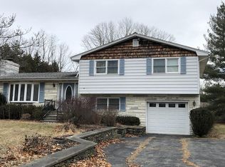 126 S Main St, Berkley, MA 02779