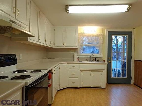 2nd image of 337 E Lamb St
