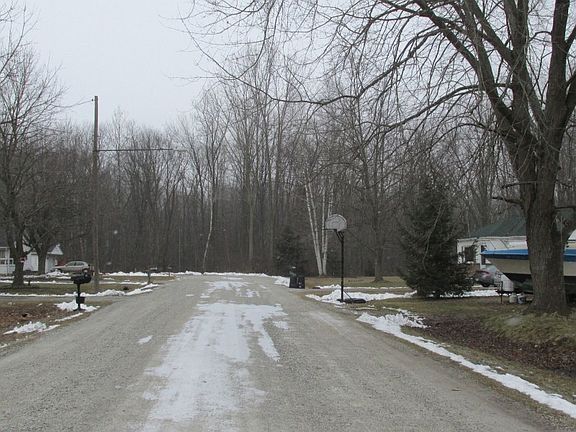 5th image of 2038 Carmen Dr
