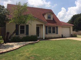 429 NW Newton Dr, Burleson, TX 76028