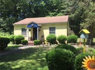 129 Maple Ave, Mathews, VA 23109