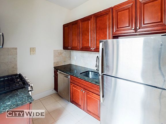 4th image of 625 W 152nd St #5E