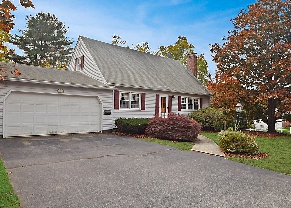 1st image of 18 Woodburn Dr