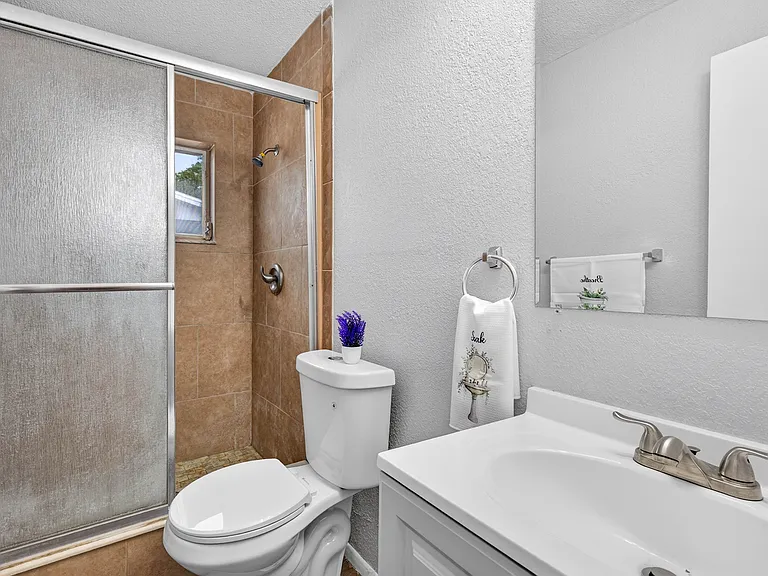 8053 Colrain Dr — Photo 14