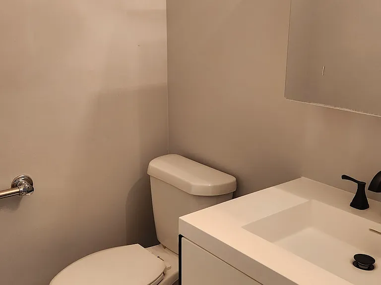 3250 Drew St — Photo 16