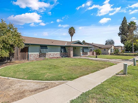 2nd image of 2133 N 10th Avenue