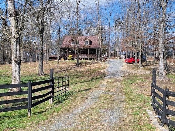 2nd image of 326 McCreary Rd SE