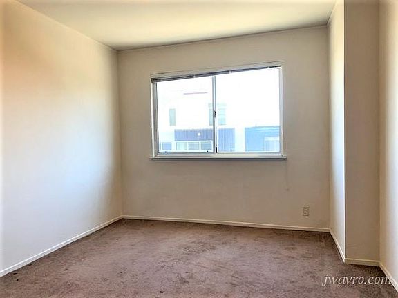 4th image of 860 Corbett Ave APT 201