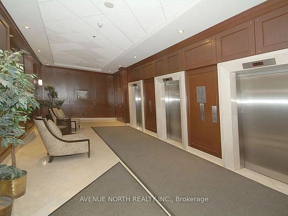 4th image of 200 Rideau St #411