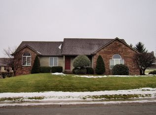 904 Redding Rd, Angola, IN 46703