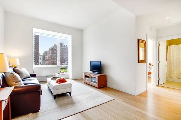 Sold by Compass | media 8