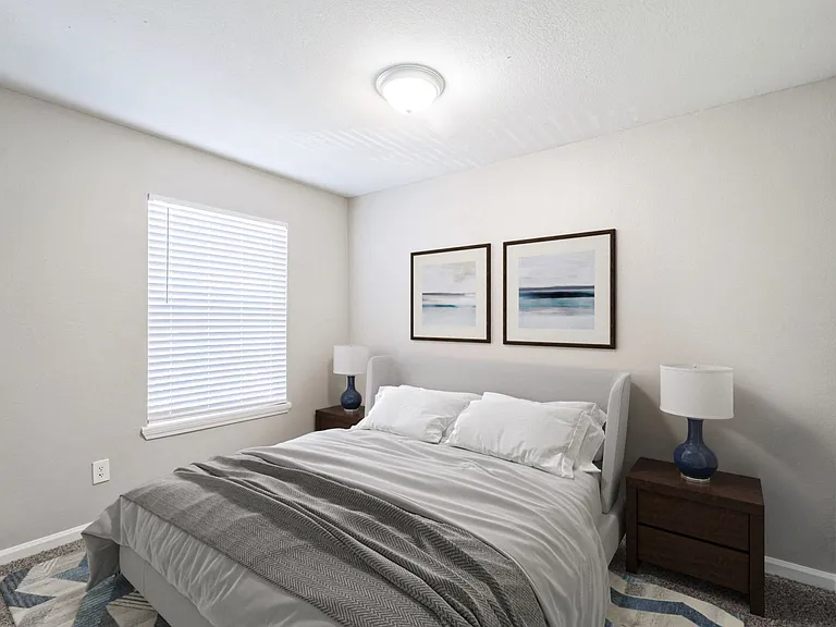The Lexington Apartments — Photo 21