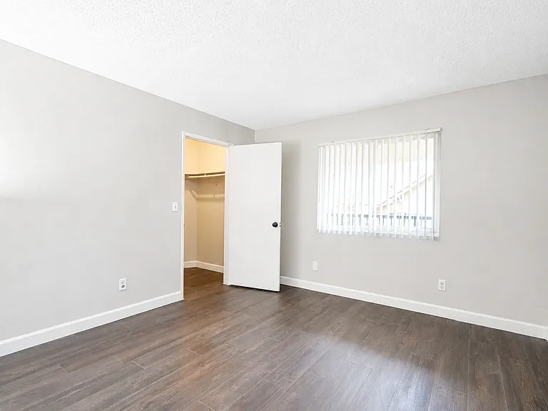 277 S Avenue 52 #1 — Photo 9